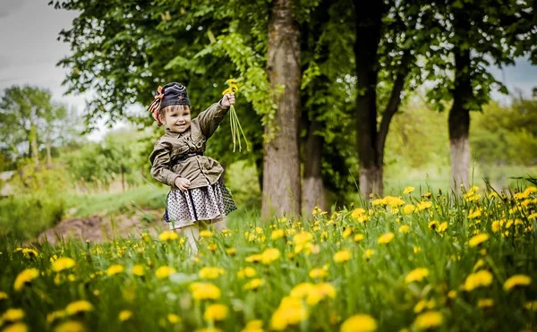 Mädchen Park Über Die Faulheit Des Sieges — Stockfoto