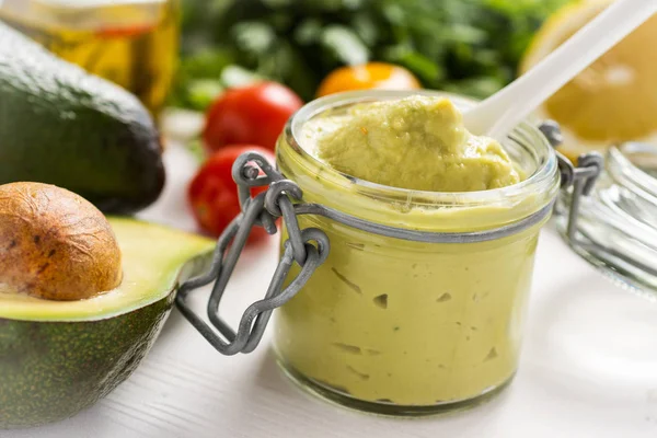 Homemade Avocado Spread Guacamole Glass Jar Vegan Raw Healthy Food — Stock Photo, Image