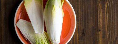 Hindiba Taze Salatası. Ham Witloof Organik Sağlıklı Gıda.