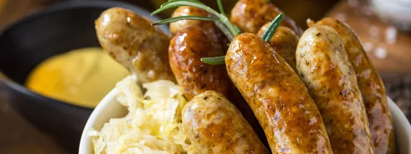 Traditional German Sausages with Cabbage Salad, Mustard and Beer — Stock Photo, Image