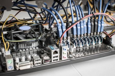 Grafik Kartlar için Anakart üzerinde Cryptocurrency Madencilik Rig Konektörler