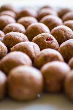 Pişirmeden Önce Tabakta Çiğ Pişmemiş Köfte