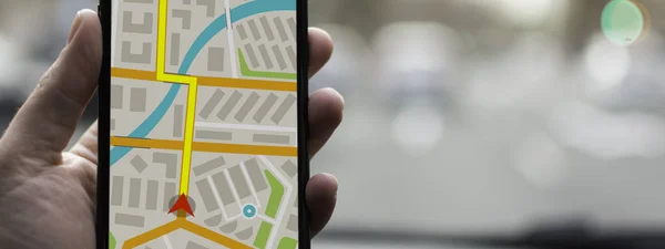 GPS navigace na mobilní telefon zařízení a dopravní koncepce — Stock fotografie