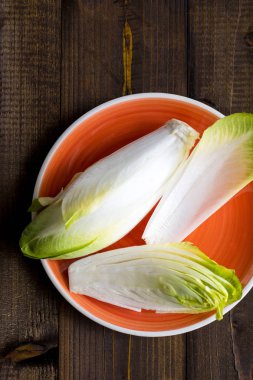Hindiba Taze Salatası. Ham Witloof Organik Sağlıklı Gıda.