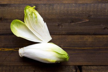 Hindiba Taze Salatası. Ham Witloof Organik Sağlıklı Gıda.