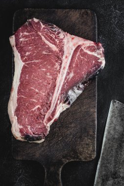 Rustik Mutfak Doğrama Kurulu Premium Kuru Yaşlı Çiğ T-bone Steak