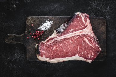Rustik Mutfak Doğrama Kurulu Premium Kuru Yaşlı Çiğ T-bone Steak