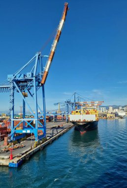 port vinçleri ve kargo