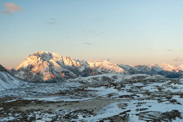 Vista Panoramica Della Vetta Innevata Inverno Dolomite — Foto Stock