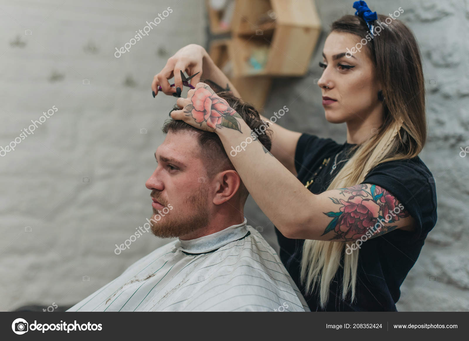 Professional Execution His Robot Hairdressing Salon Girl Tattoo