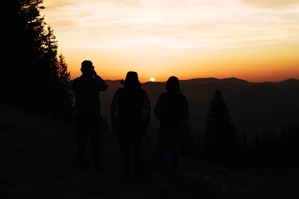 Ранковий Схід Сонця Горах Силует Подорожі Який Щасливим Життям — стокове фото