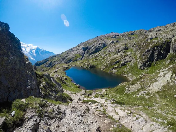 Panorama Colorido Verão Lago Lac Blanc Com Mont Blanc Monte — Fotografia de Stock