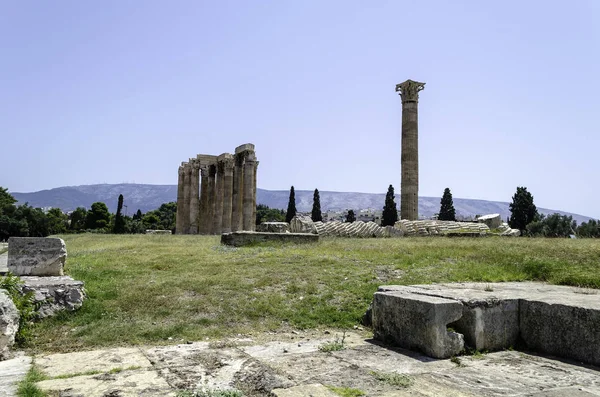 Atina'da Olimpiya-zeus Tapınağı