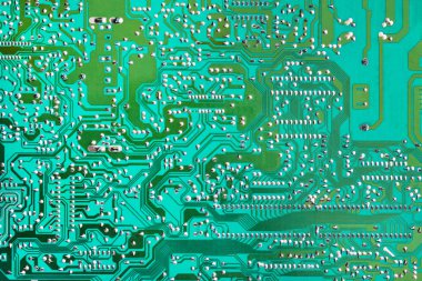 Bir kullanılan yazdırılan yeşil elektronik devre kartı yakın çekim