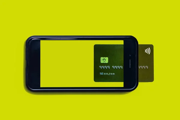 Интернет Покупки Смартфоном Кредитной Картой Смартфон Мобильный Кошелек Экран Смартфона — стоковое фото