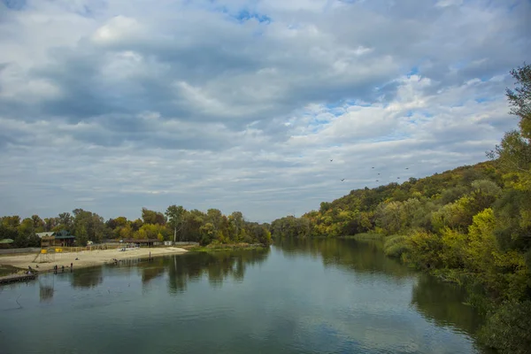 Údolí Řeky Letním Čase Barevná Krajina — Stock fotografie