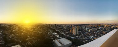 Gün batımında Ribeirao Preto şehir görünümü manzarası