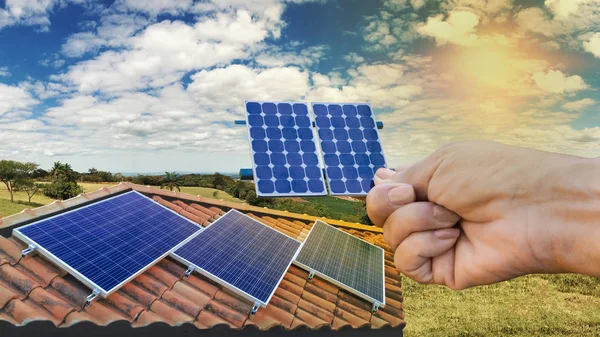 Impianto Fotovoltaico Sul Tetto Una Residenza — Foto Stock