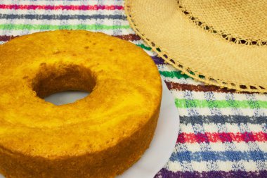 Kek Mısır. Junina partisinin tradicional tatlı .