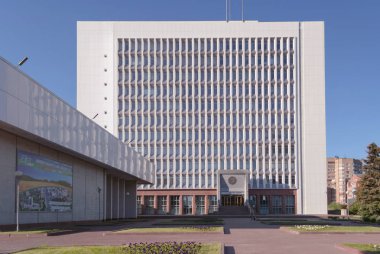 Novosibirsk, Rusya Federasyonu - 3 Haziran 2017 görünümü yaz günü itibariyle yasama meclisi Novosibirskaya oblast