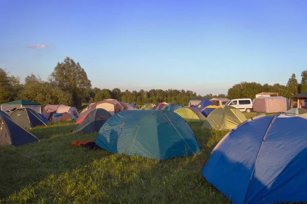 Vista Camping Natureza Com Tendas Rússia Pôr Sol Verão — Fotografia de Stock