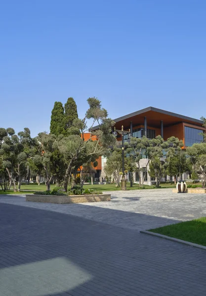 Bulvar Bakü modern bina