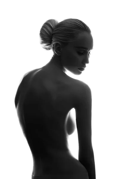 Γυμνή γυναίκα με τέλειο σώμα σε άσπρο φόντο, απομόνωση. Grac — Φωτογραφία Αρχείου