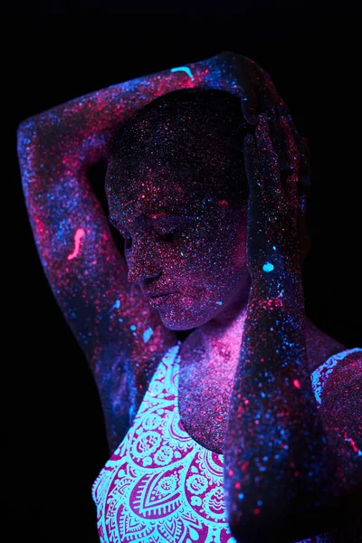 Art Woman Cosmos Ultraviolet Light Entire Body Covered Colored Droplets — Stock Photo, Image