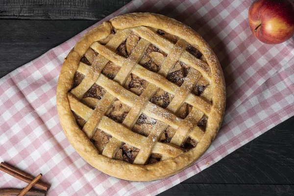 Vista Superior Delicioso Pastel Manzana Casero Con Una Corteza Celosía — Foto de Stock