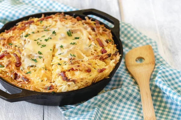 Spaetzle ile demir tava. Peynirli makarna, Alman tarifi