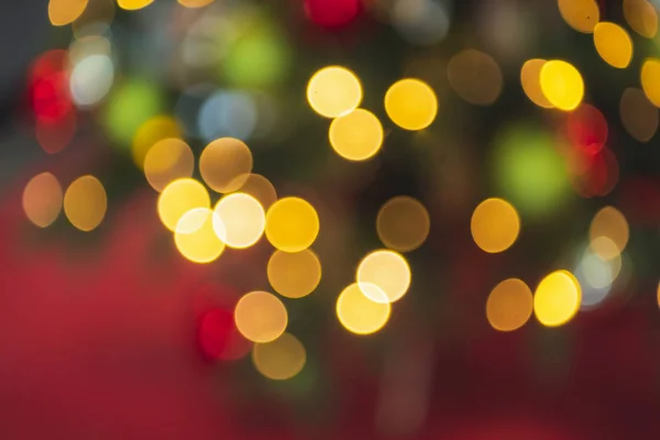 Luzes de Natal fundo bokeh. Cenário de Natal desfocado — Fotografia de Stock