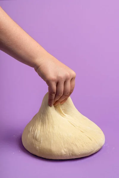 Woman Kneading Dough Isolated Purple Seamless Background Testing Dough Baking — Stock Photo, Image