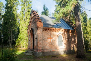 Wrede aile mezarlığında eski Şapeli. 18 Eylül 2018 - Anjala, Kouvola, Finlandiya.