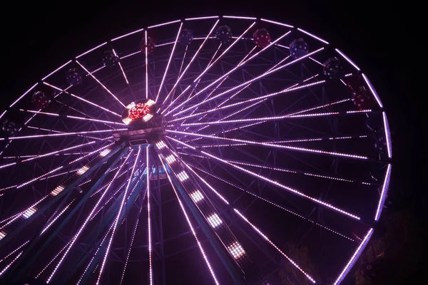 Rueda Fortuna Parque Atracciones Iluminación Nocturna — Foto de Stock