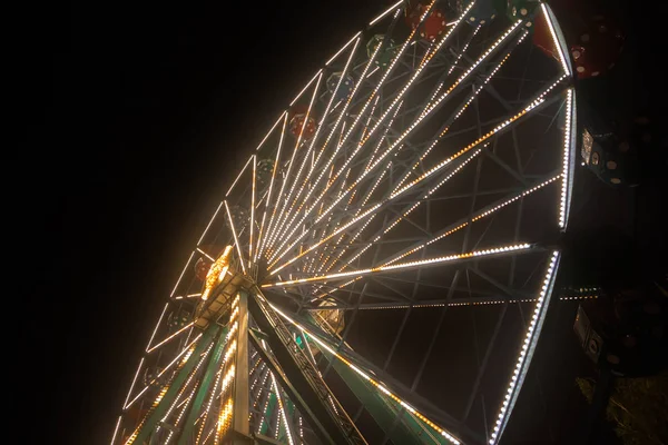 Ferris Τροχού Στο Λούνα Παρκ Νυχτερινό Φωτισμό — Φωτογραφία Αρχείου