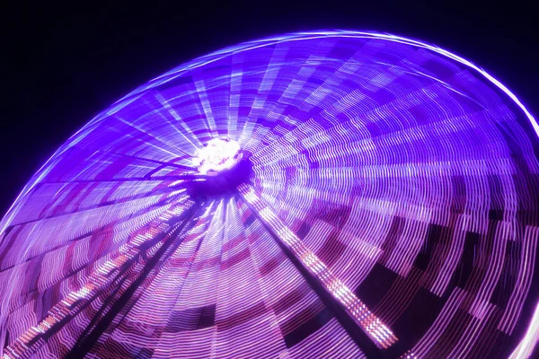 Pariserhjul Rörelse Nöjesparken Natt Belysning Lång Exponering — Stockfoto
