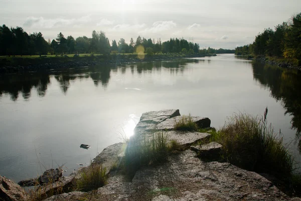 Φθινοπωρινό Τοπίο Από Νερά Του Ποταμού Kymijoki Στη Kymenlaakso Φινλανδία — Φωτογραφία Αρχείου