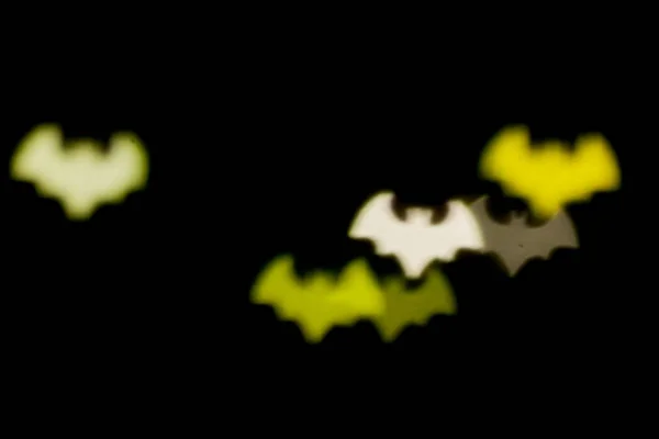 Foto Desfocada Luzes Coloridas Bokeh Desfocadas Forma Morcego — Fotografia de Stock