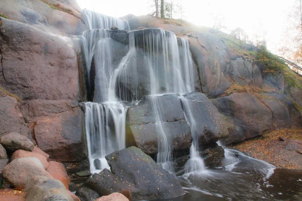 Wasserfall Stürzt Über Felsen Sapokka Landschaftspark Kotka Finnland — Stockfoto