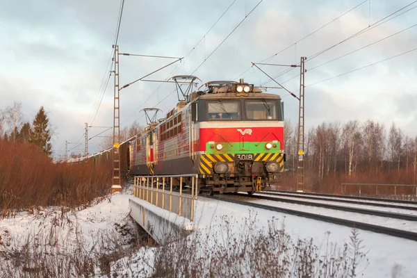 Kouvola Finlândia Dezembro 2018 Comboio Carga Manhã Inverno Finlândia — Fotografia de Stock