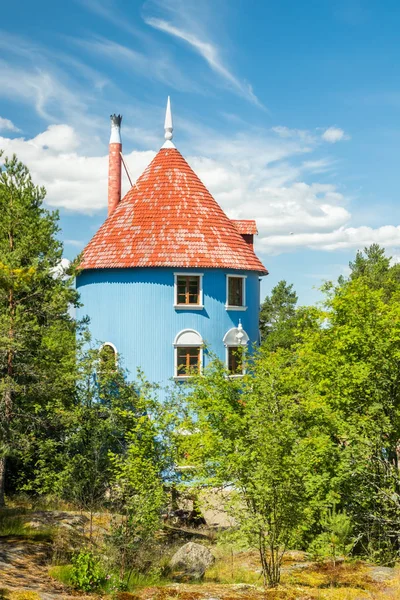 Naantali, Finland - 28 June, 2019: Moominhouse in park Moominworld at sunny summer day. — Stock Photo, Image