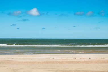 Yaz aylarında güzel kumlu plaj Yyteri, Pori, Finlandiya