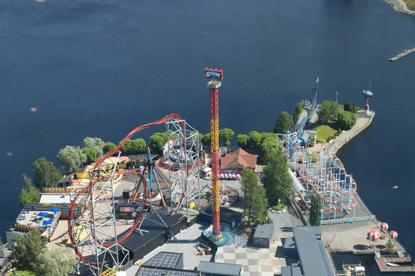 Tampere, Finlande - 24 juin 2019 : Belle vue sur le parc d'attractions Sarkanniemi . — Photo