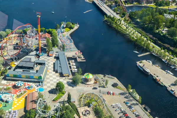 Tampere, Finsko-24. červen 2019: nádherný pohled na zábavní park sarkanniemi. — Stock fotografie