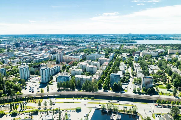 Bela vista superior da cidade de Tampere no dia de verão, Finlândia . — Fotografia de Stock