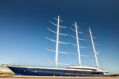 Kotka, Finlandiya - 28 Ağustos 2019: Süper lüks yat Black Pearl 