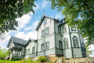 Kouvola, Finlandiya - 2 Eylül 2019: Finlandiya'nın Kouvola şehrinde Verla'da ikamet eden tesis sahipleri, iyi korunmuş bir 19..