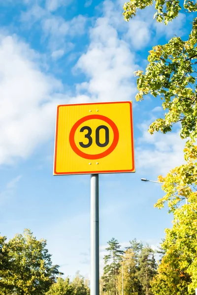 Finnish speed limit sign 30 km h on blue sky background — Stock Photo, Image