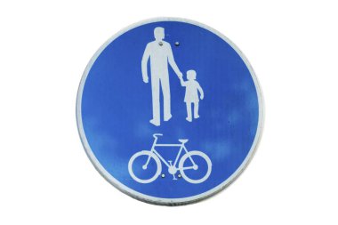 Beyaz arka planda izole bisiklet ve yayalar için yol işareti