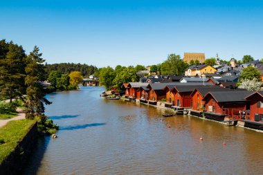 Porvoo Katedrali ve eski Porvoo kasabasının güzel panoramik manzarası